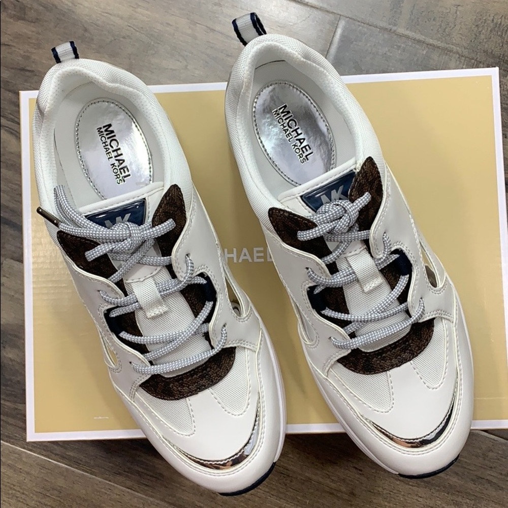 MICHAEL KORS OCTAVIA TRAINER NAPPA PU OPTIC WHITE - Picture 11 of 16